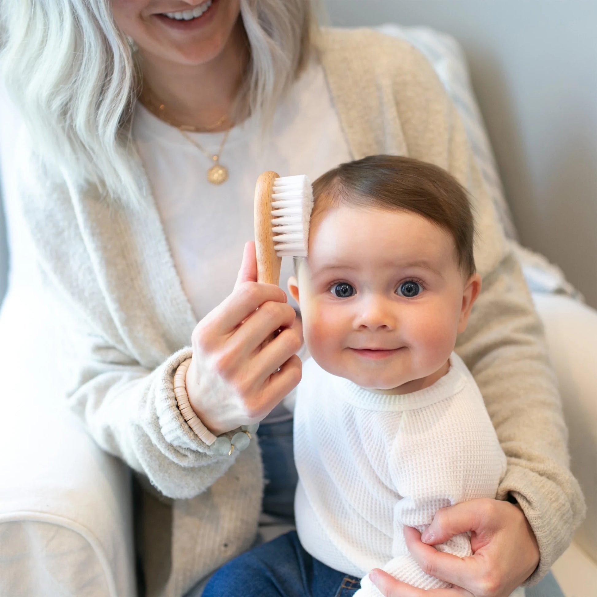 Baby Care Essentials with Nail Scissors/Case, Nasal Aspirator, Brush and Comb, 0 Months +, Kit