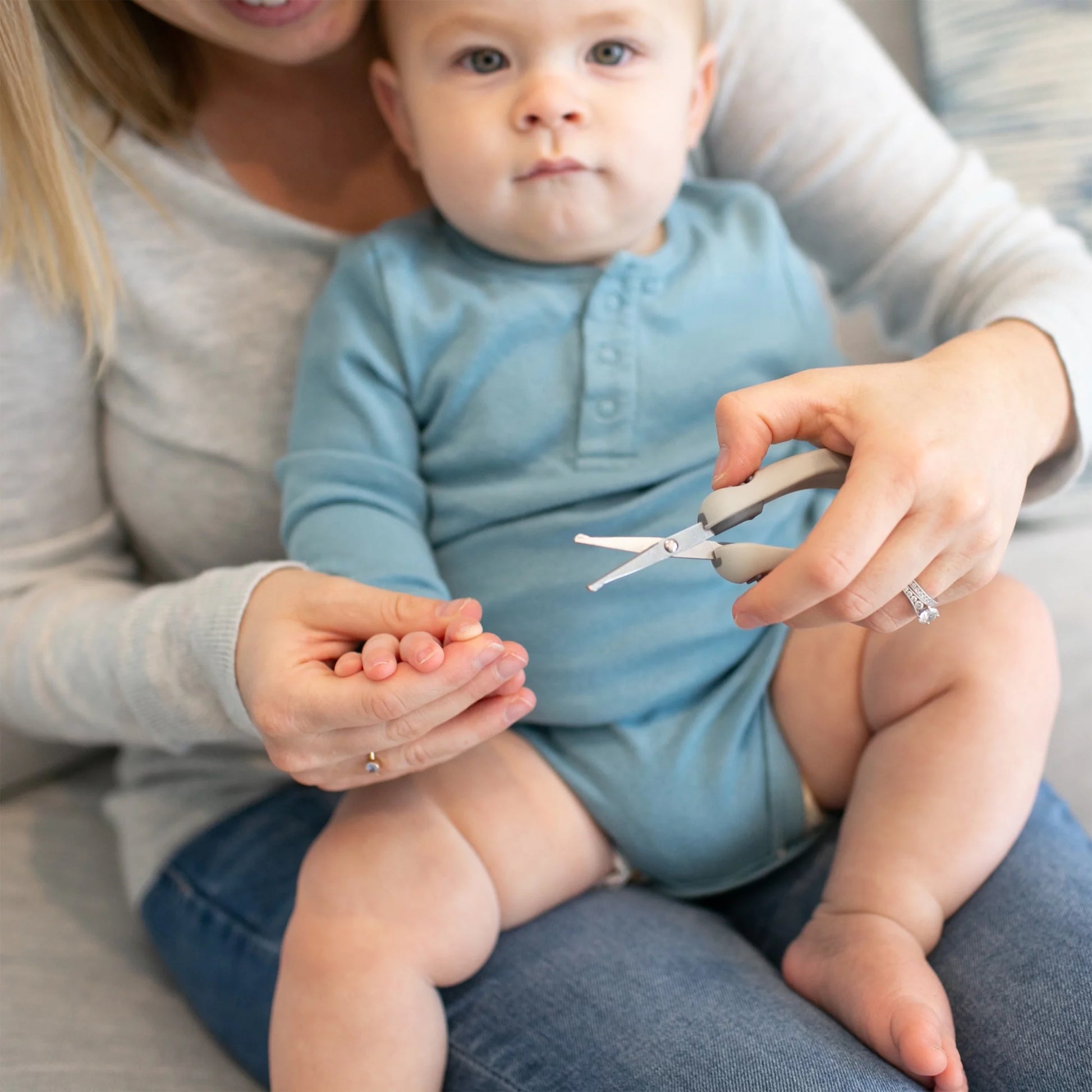 Baby Care Essentials with Nail Scissors/Case, Nasal Aspirator, Brush and Comb, 0 Months +, Kit